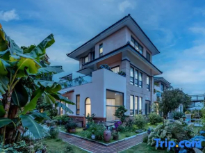 Fairy Tale Town Hot Spring Garden Hotel (Tengchong Branch)