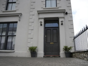 Immaculate 1-bed Apartment in Merthyr Tydfil