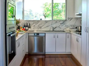 Barefoot' 7/44 Marine Drive - Fabulous Fingal Bay