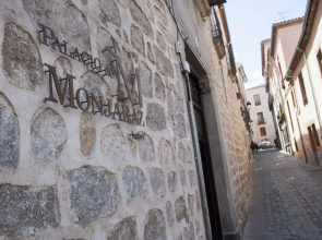 Palacio De Monjaraz