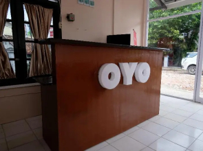 Steze Kost By OYO Rooms