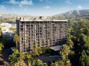 Hotel La Jolla, Curio Collection by Hilton