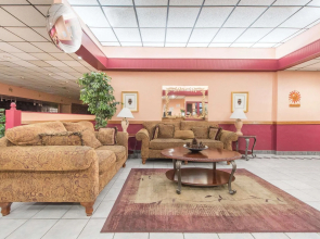 Castle Inn & Suites by OYO Lawton