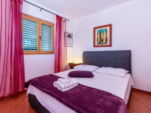 Villa Belezza Sleeps 8 With Pool