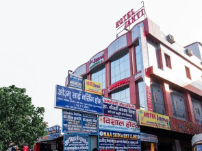 OYO 26946 Hotel Janvi International