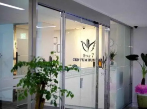 Stay 7 Centum Business