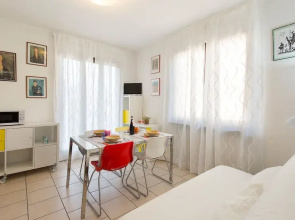 Impero House Rent - Simone