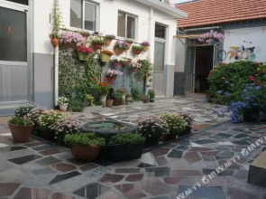 Haiyuan Fishermen's House(蓬莱海缘渔家乐)