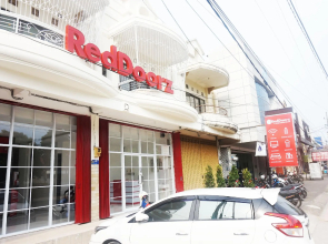 RedDoorz @ Jalan Tanjung Blitar