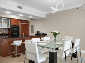 Luxurious Beach Resort 3 BR 3 BA with OCEAN view Insta worthy Pool