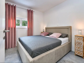 Imperial Apartment with Private Pool