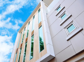 LeGreen Suite Kuningan