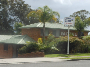 Golf View Motel
