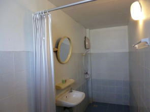 Отель Sawasdee Khaosan Inn