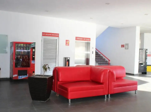 Loft Zona TEC, practical w view, gym, 1KSB terrace, 1 bathroom by Mty Living - Danis