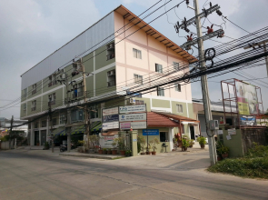 Freesia Guesthouse Suvarnabhumi