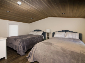 Luxury Loft Cottage In Manitou Beach