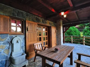 Apartment Drvena kuca