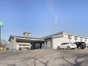 Quality Inn & Suites Bloomington University Area