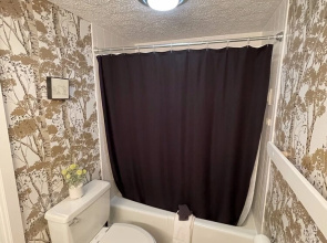 The Glen 60 3 Bedroom Condo by RedAwning