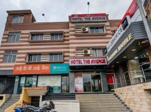 Hotel The Avenue by OYO Rooms