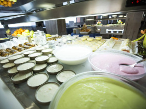 Port Fiesta Park Hotel