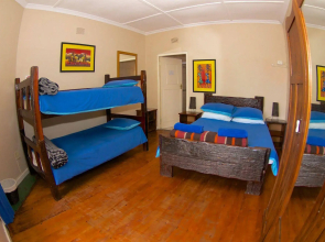 Island Vibe Knysna Hostel