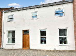 Cathedral Mews Townhouse