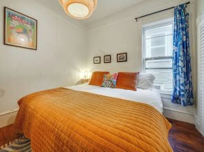 Heart of Seattle: Pet-friendly Bungalow w/ Yard!