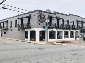 Eagle Exec Loft In Downtown Statesboro
