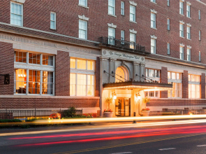 The George Washington Hotel, A Wyndham Grand Hotel