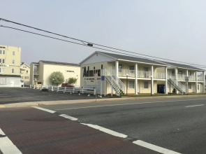 The Admiral Hotel/Motel