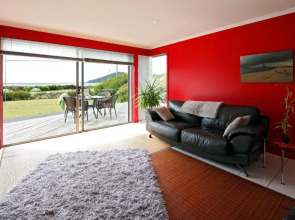 Sisters Beach Retreat