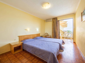 Akti Aphrodite Hotel
