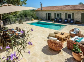 Serenity - Beautiful Newly Renovated Villa Close to Lakka