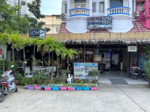 Som Guesthouse