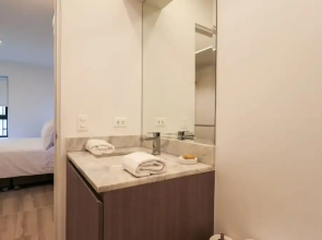 w Enchanting 2BR With Balcony in Miraflores