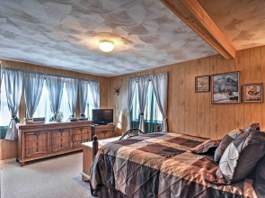 South Fork Log Cabin w/ Beautiful Mountain Views!