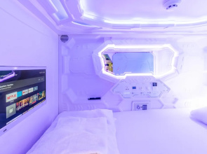 Capsule Inn