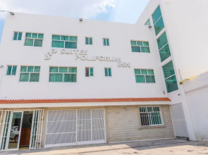 Suites Poliforum Inn