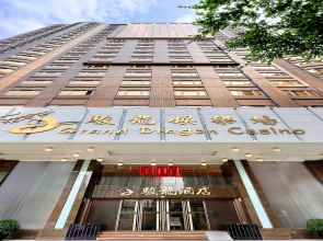 Grand Dragon Hotel