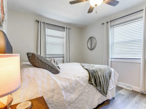 Charming Appleton Getaway ~ 3 Mi to Downtown!