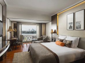 Anantara Riverside Bangkok Resort