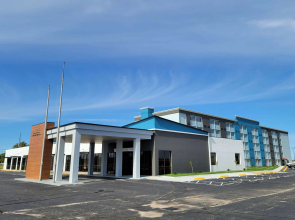 Hawthorn Extended Stay by Wyndham Wichita Airport