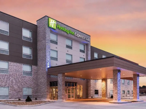 Holiday Inn Express Suites West Plains Southwest
