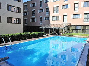 Melrose Apartments 2