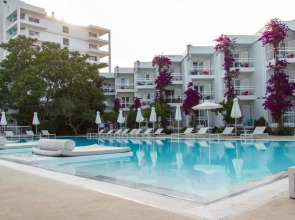 Marathon Beach Resort