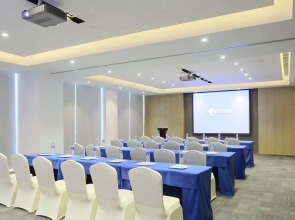 Holiday Inn Express Shanghai Gongkang by IHG