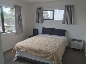 Private Room1 in Central Papatoetoe
