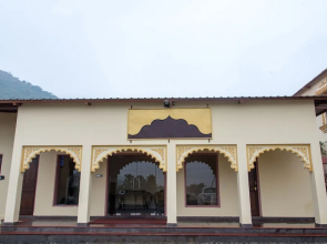 Vijaygarh Resort & Cottages with Private Pool